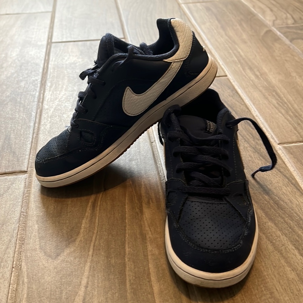 Nike Force Size 3 kids